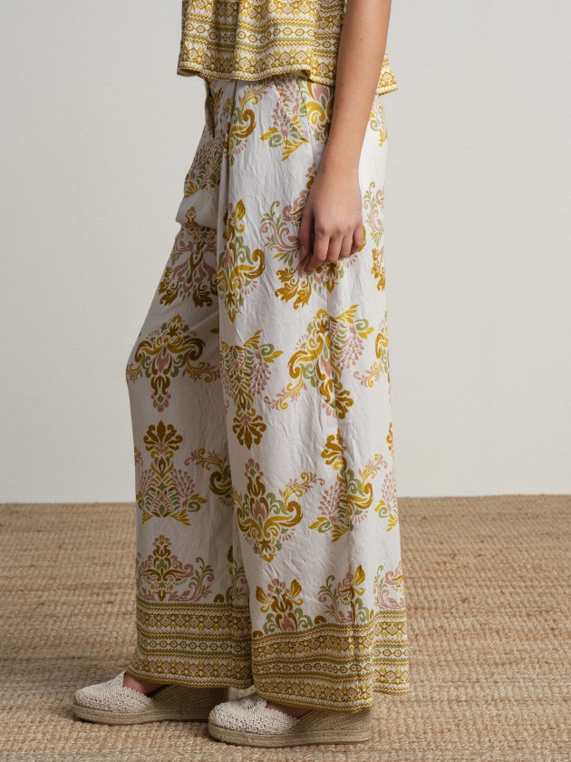 Flowy pants with print Flowy pants with print