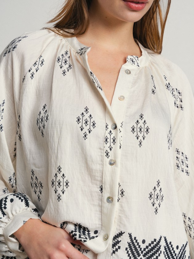 Long-sleeved printed blouse Long-sleeved printed blouse