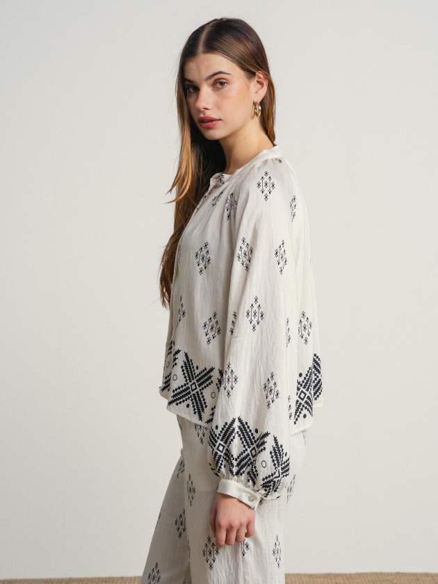 Long-sleeved printed blouse Long-sleeved printed blouse