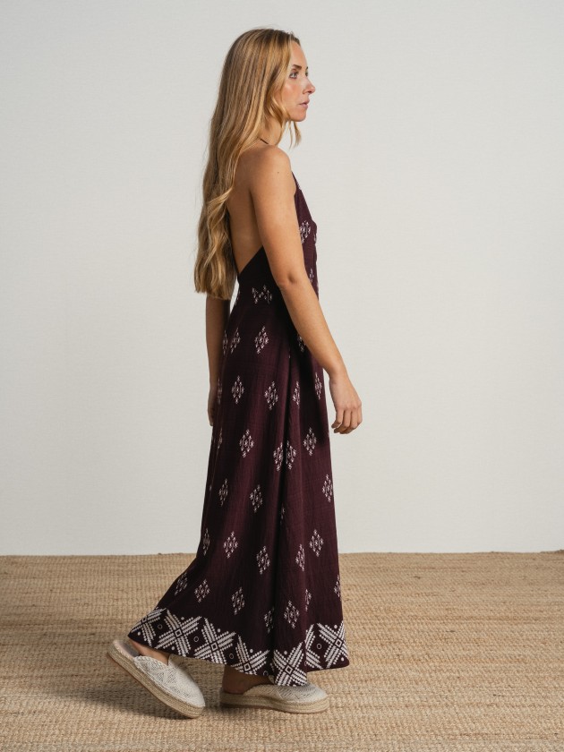 Long printed dress with a v-neck and thin straps