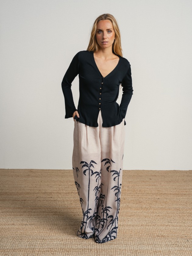 V-neck jacket with ruffles V-neck jacket with ruffles
