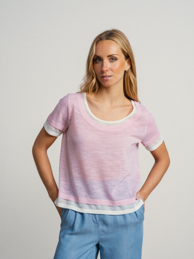 Double contrast short-sleeved camisole with sheer details Double contrast short-sleeved camisole with sheer details