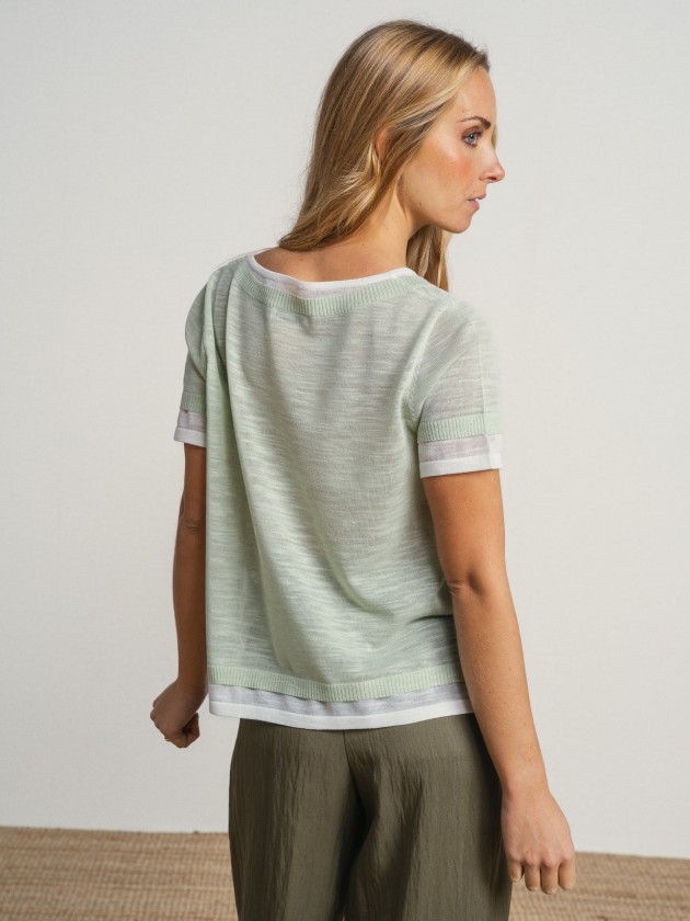 Double contrast short-sleeved camisole with sheer details