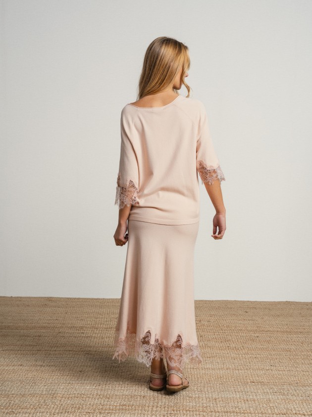 Blouse and skirt set with english embroidery. Blouse and skirt set with english embroidery.