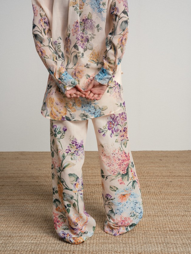 Wide-leg trousers with floral print Wide-leg trousers with floral print