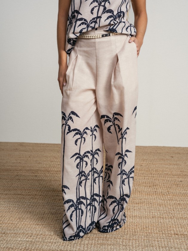 Wide-legged trousers Wide-legged trousers