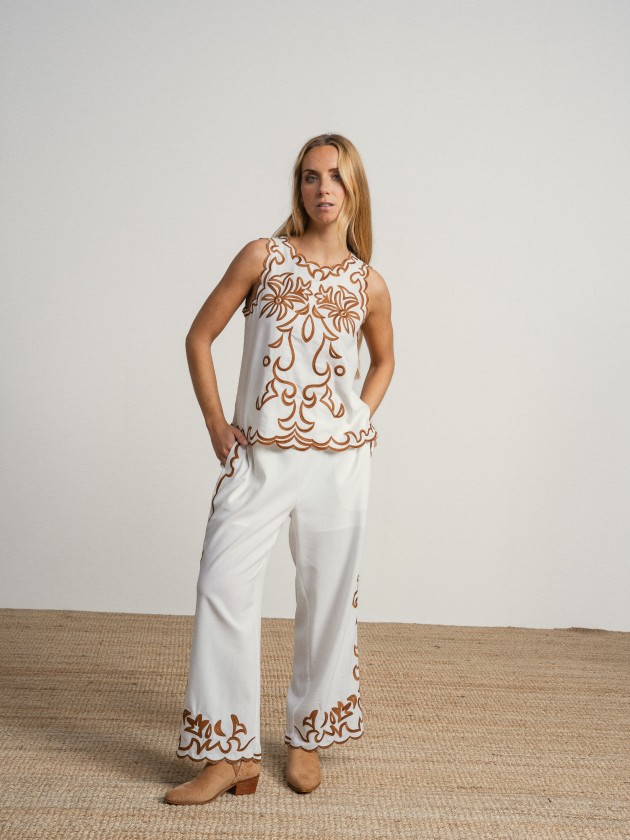 Wide-leg trousers with embroidery Wide-leg trousers with embroidery