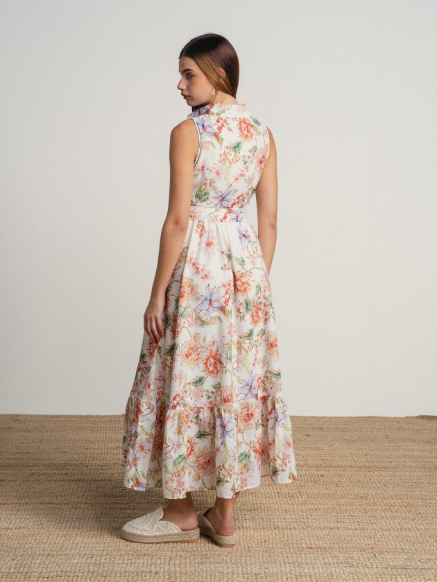 Long dress with formal print.