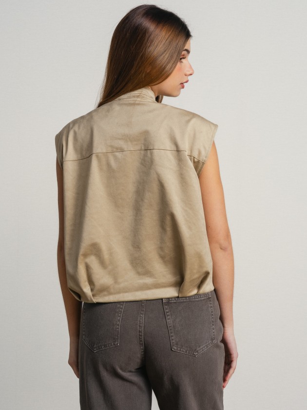 Vest with pockets Vest with pockets
