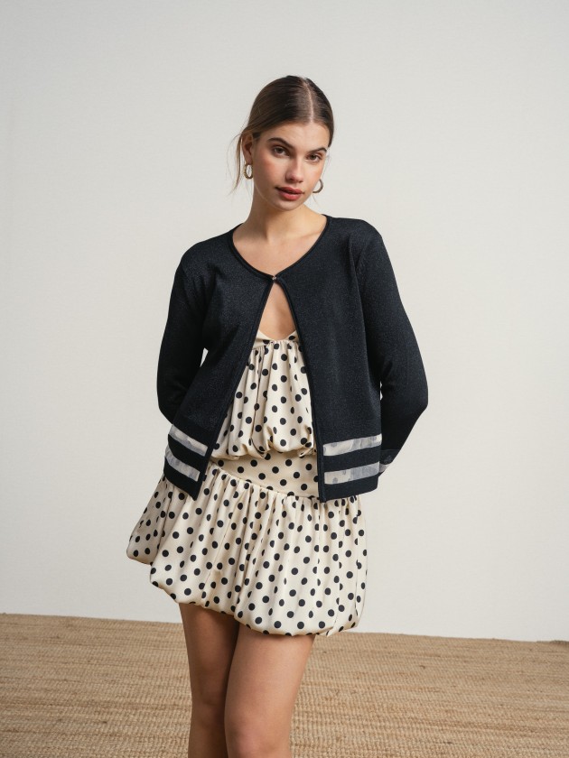 Jacket with button and two transparent stripes.