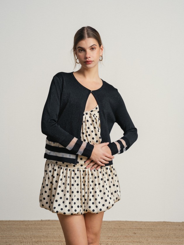 Jacket with button and two transparent stripes.