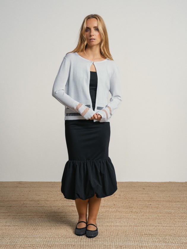 Jacket with button and two transparent stripes.