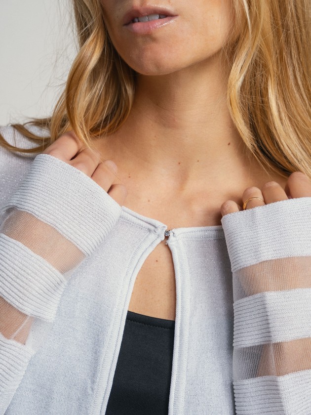 Jacket with button and two transparent stripes.