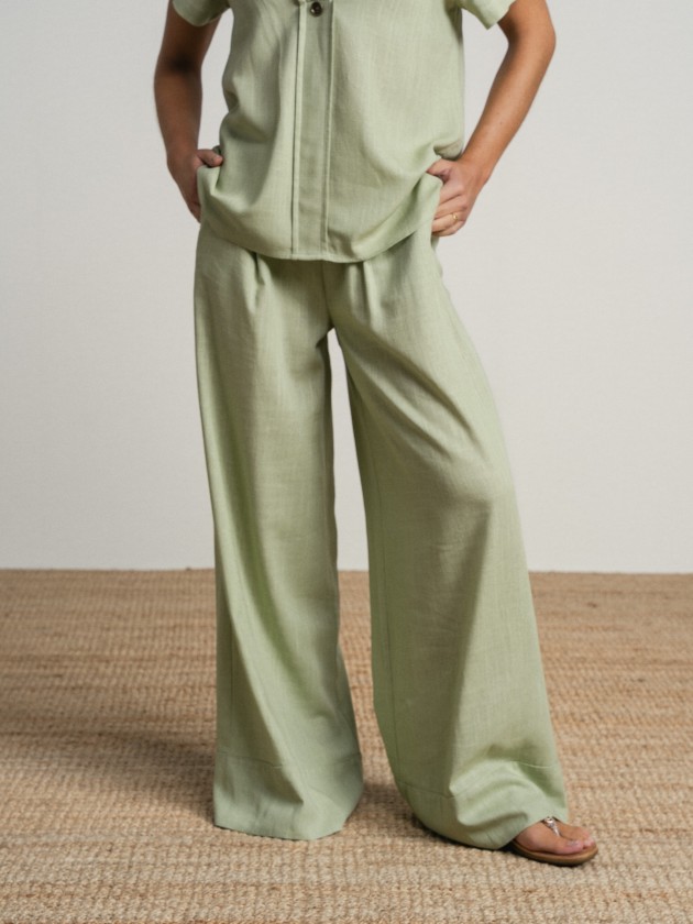 Wide-legged pants Wide-legged pants