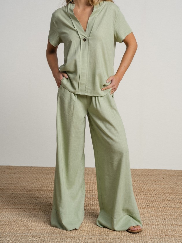 Wide-legged pants Wide-legged pants