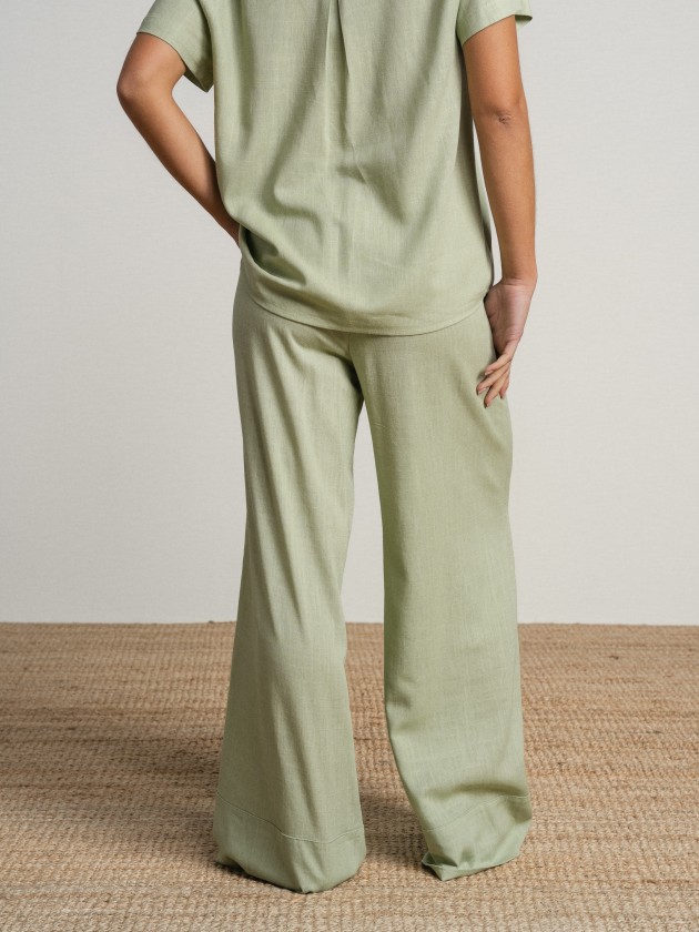 Wide-legged pants Wide-legged pants