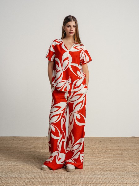 Wide-leg printed pants