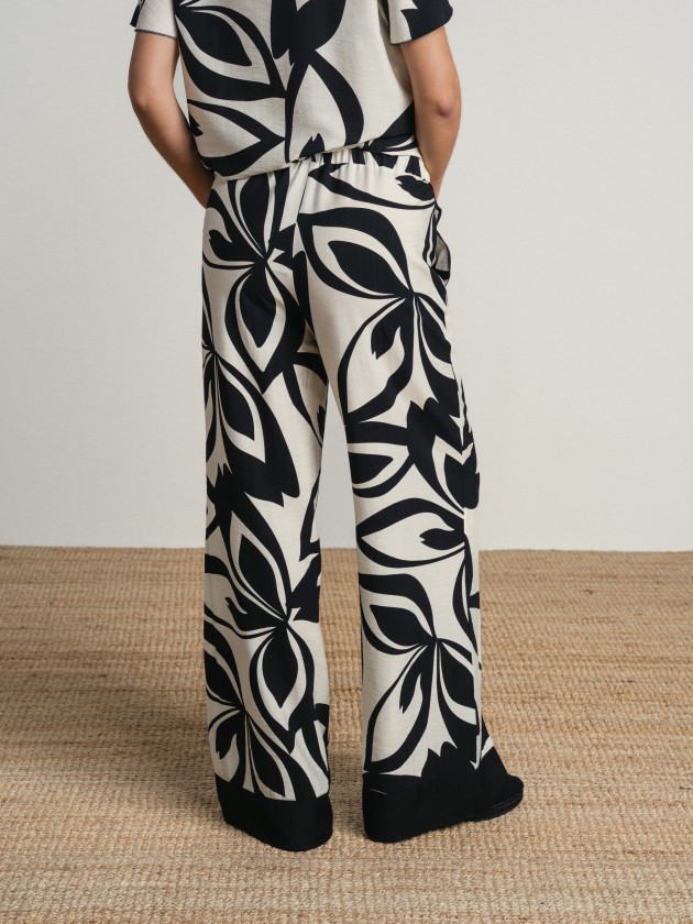 Wide-leg printed pants Wide-leg printed pants