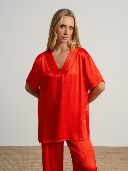 Blusa com decote em v