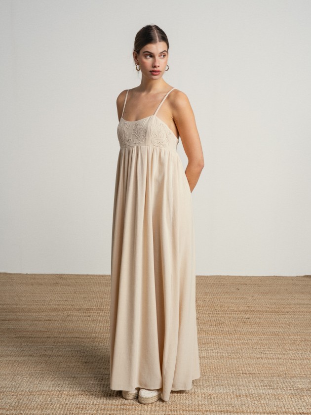 Flowy maxi dress with embroidery.