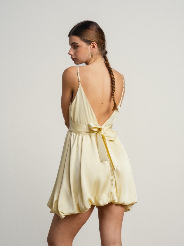 Balloon v-neck dress Balloon v-neck dress