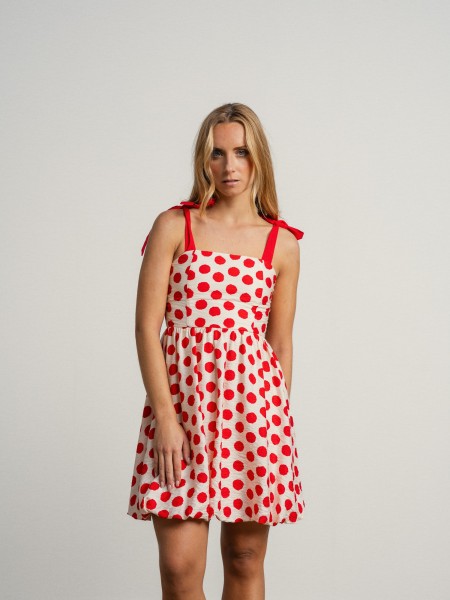 Dress with polka dots in a balloon