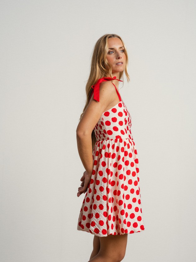 Dress with polka dots in a balloon