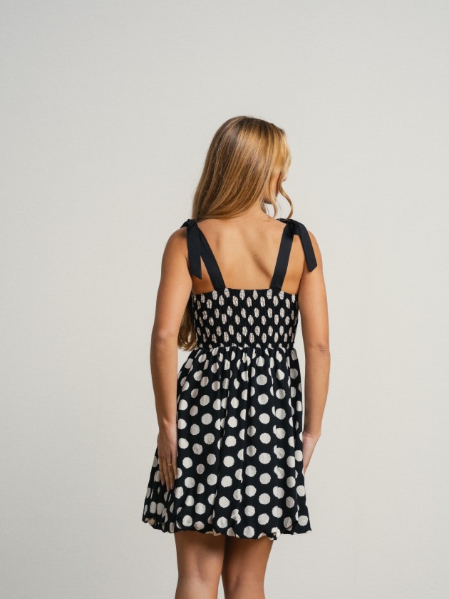Dress with polka dots in a balloon Dress with polka dots in a balloon