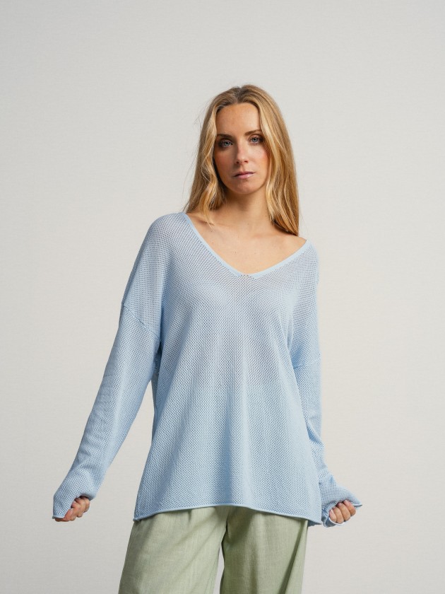 Loose-fitting v-neck sweater Loose-fitting v-neck sweater