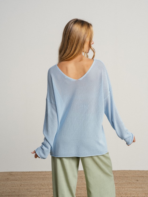 Loose-fitting v-neck sweater Loose-fitting v-neck sweater