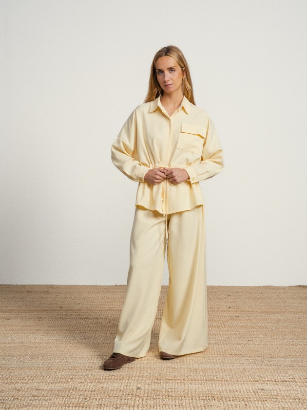 Pants and shirt set with elastic waistband