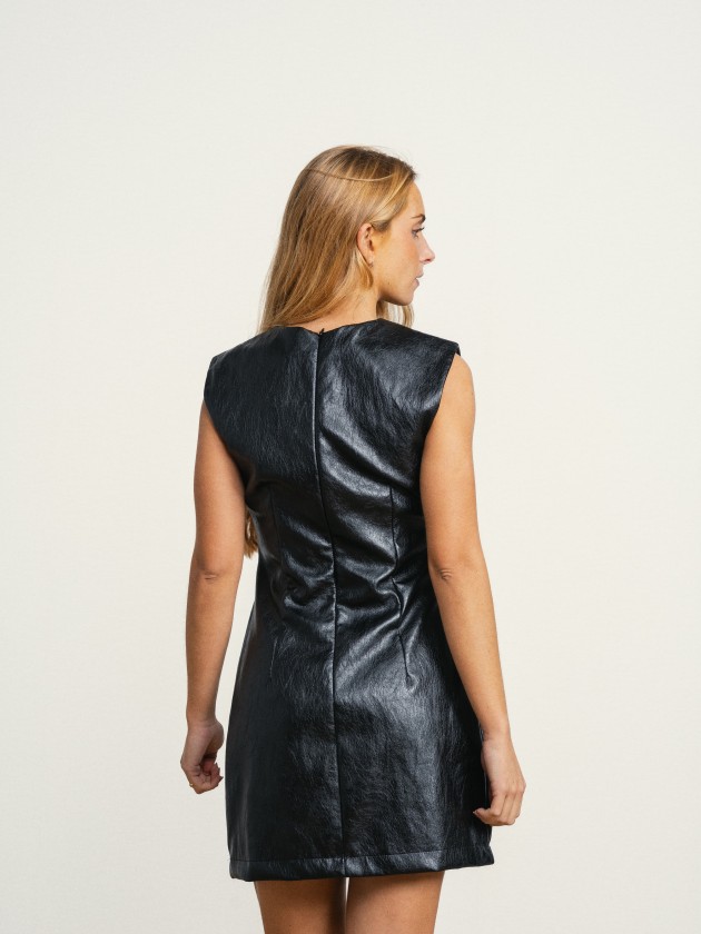 Robe courte drap�e