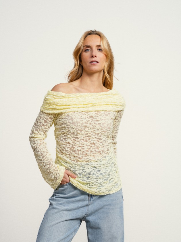 Off-the-shoulder lace camisole Off-the-shoulder lace camisole