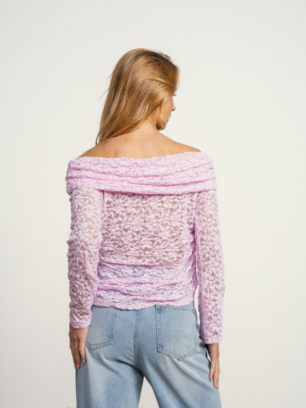 Off-the-shoulder lace camisole