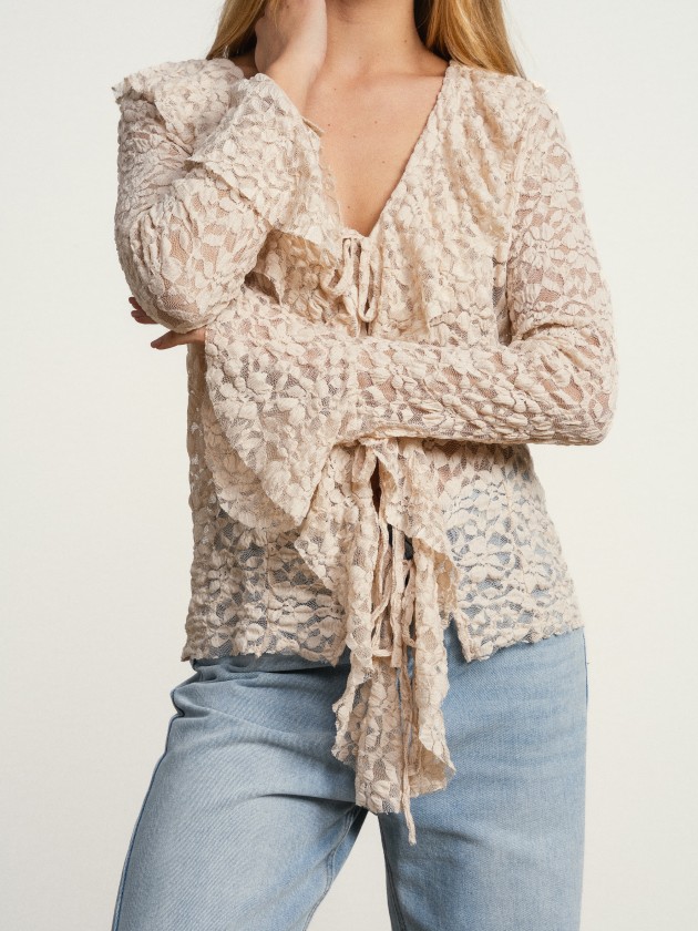 Coat with lace and bows