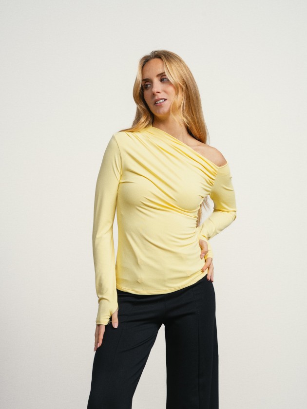 Asymmetrical top Asymmetrical top