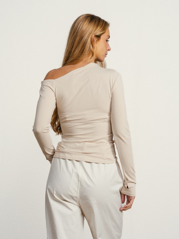 Asymmetrical top Asymmetrical top