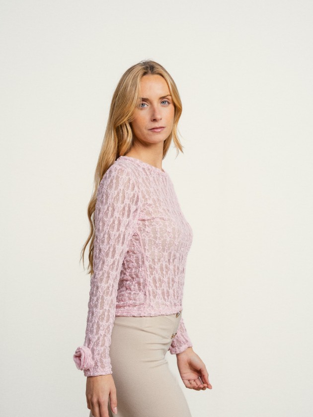 Lace camisole with flowers on the sleeves Lace camisole with flowers on the sleeves