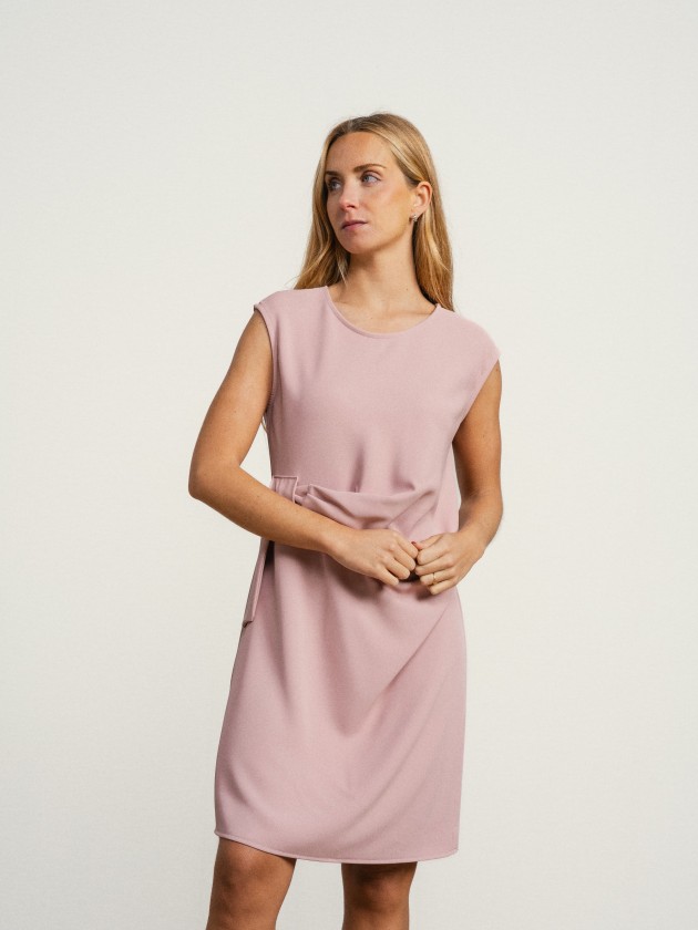 Midi dress with detail at the waist Midi dress with detail at the waist