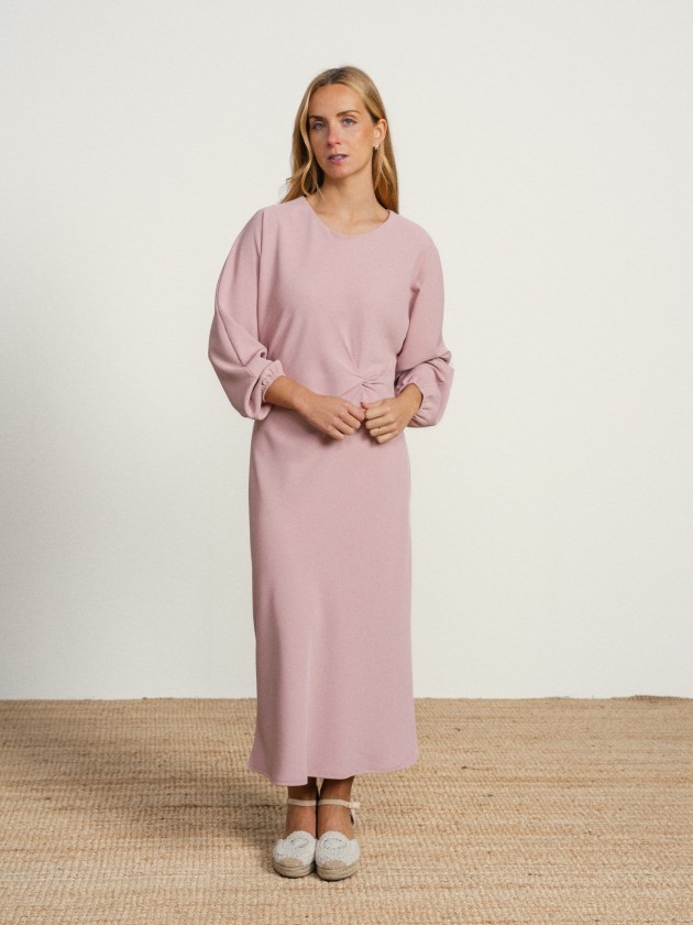 Long dress with detail at the waist Long dress with detail at the waist