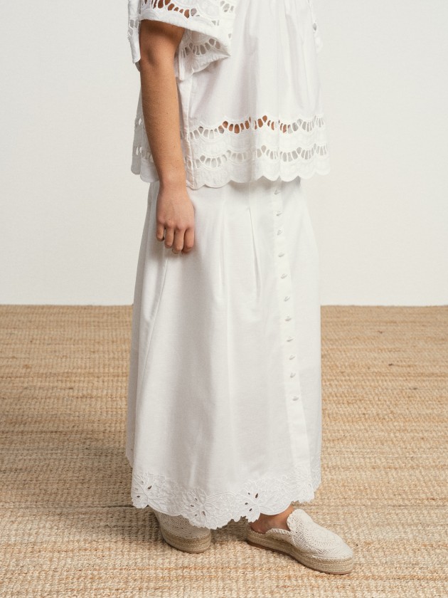 Cotton skirt with embroidery Cotton skirt with embroidery