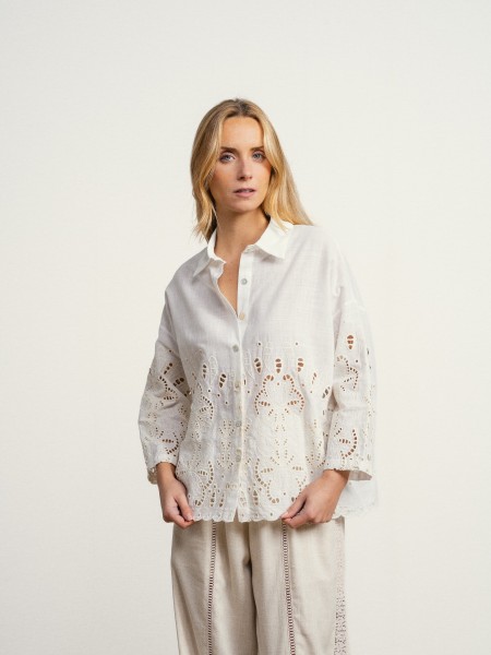 Cotton shirt with embroidery