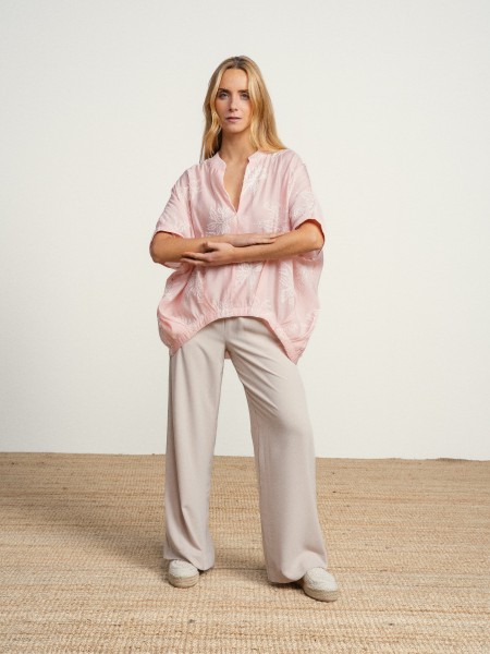 Pants with elastic waistband
