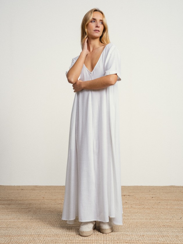 V-neck dress