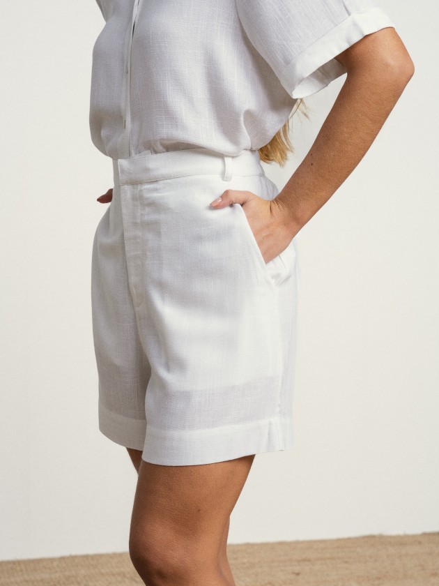 Linen shorts