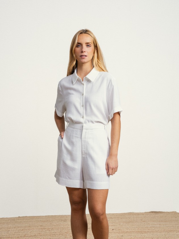 Linen shorts