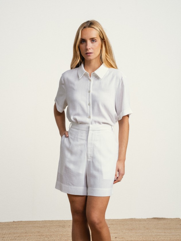 Linen shorts
