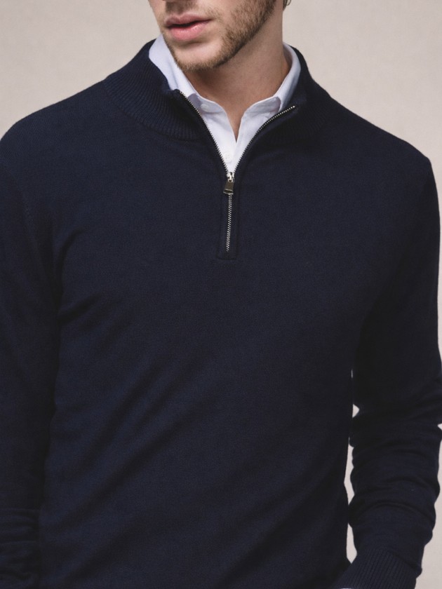 Knitted polo with zip Knitted polo with zip