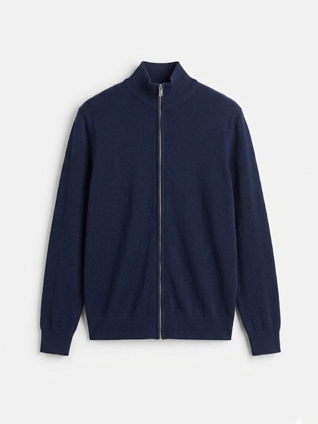 Knitted jacket with zip