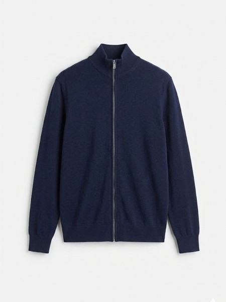 Knitted jacket with zip